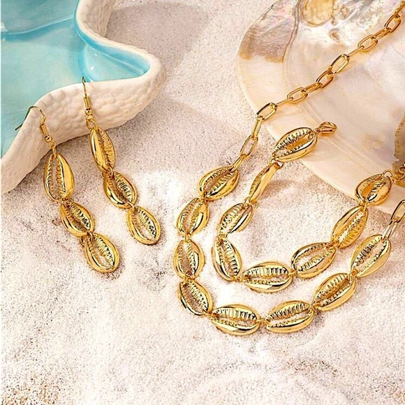 Gold Shell Necklace Bracelet Earrings Set, Gold Plated, Summer Vacation - Picture 2 of 5